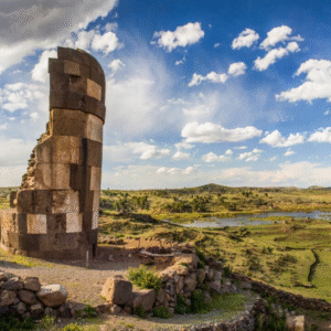 Tour Islas de los Uros, Amantaní y Taquile + Sillustani (3 Días y 2 noches)